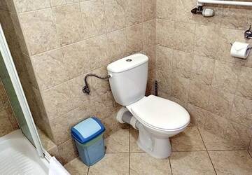 Фото номера Трехместный номер Отель Hotel Omega г. Острув-Велькопольски 4