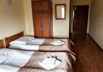 Фото номера Двухместный номер с 2 отдельными кроватями Отель Hotel Omega г. Острув-Велькопольски 6