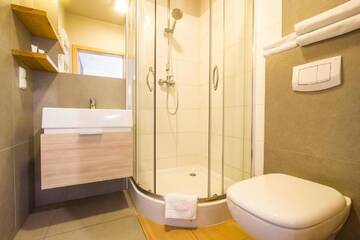 Фото номера Двухместный номер с 1 кроватью или 2 отдельными кроватями Отель Hotel Platan г. Острув-Велькопольски 6
