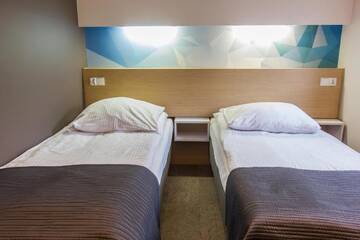 Фото номера Двухместный номер с 1 кроватью или 2 отдельными кроватями Отель Hotel Platan г. Острув-Велькопольски 10