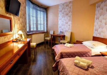 Фото номера Трехместный номер Отель Hotel Polonia г. Острув-Велькопольски 5